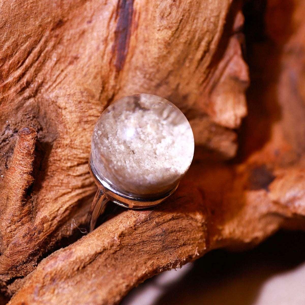 Serene Halo | Phantom Quartz Ring for Intuition - Elementalé